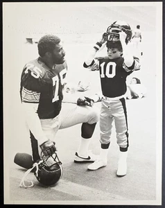 1982 Mean Joe Greene Type 1 Photo NFL Football Pittsburgh Steelers LOA Vintage - Picture 1 of 3