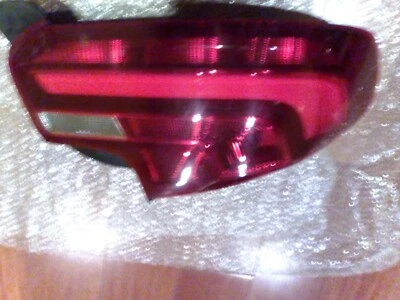 Оригинальный задний фонарь BMW - Изображение 1 из 3