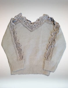 Cozy Lace-Trimmed Girls' Chic Sweater - Picture 1 of 5