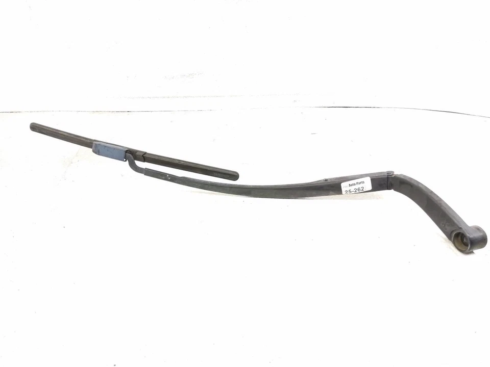 Brazo limpiaparabrisas pasajero derecho Kia Optima 2013-2016 983212T110 Foto 1 de 4