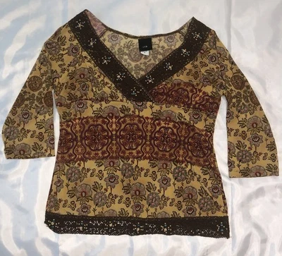 Blusa túnica bohemia con cuentas de encaje multicolor floral talla mediana Manga 3/4 cuello en V Foto 1 de 4