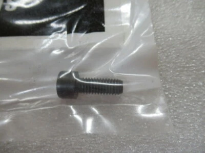 V7 Genuine Cummins 3906391 Socket Head Cap Screw OEM New Factory Boat Parts - Image 1 of 2