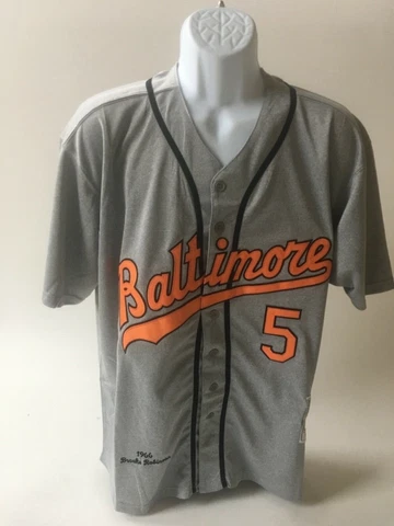 Brooks Robinson # 5 Baltimore Orioles Baseball Jersey Size L and XL Cover