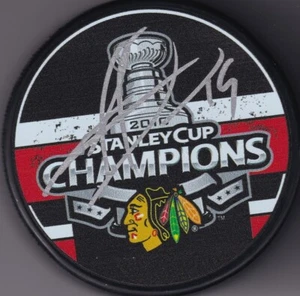 BECKETT JONATHAN TOEWS SIGNED CHICAGO BLACKHAWKS 2010 STANLEY CUP CHAMPS PUCK 25 - Picture 1 of 2