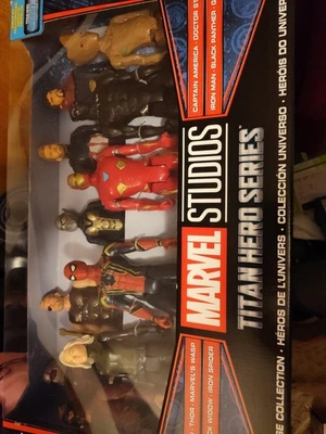 Marvel Studios Titan Hero Series Universe Collection 11 Action Figures - Image 1 of 4