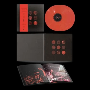 Blurryface (Anniversary Red Vinyl Coffee Table Book) - Twenty One Pilots - Imagen 1 de 3