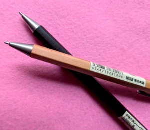 MUJI Giappone matita meccanica esagonale legno facile da tenere lavoro scolastico - Foto 1 di 12