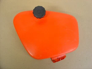 1975 Honda CT90 Trail 90 CT OEM side cover with locking screw - Picture 1 of 4