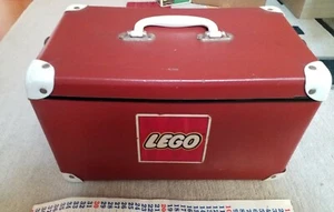 Valigetta Lego Vintage anni'70 con ripiano e mattoncini. - Foto 1 di 13