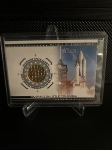 2009 Topps American Heritage - Heroes of Spaceflight - Columbia Bay Liner - Picture 1 of 2