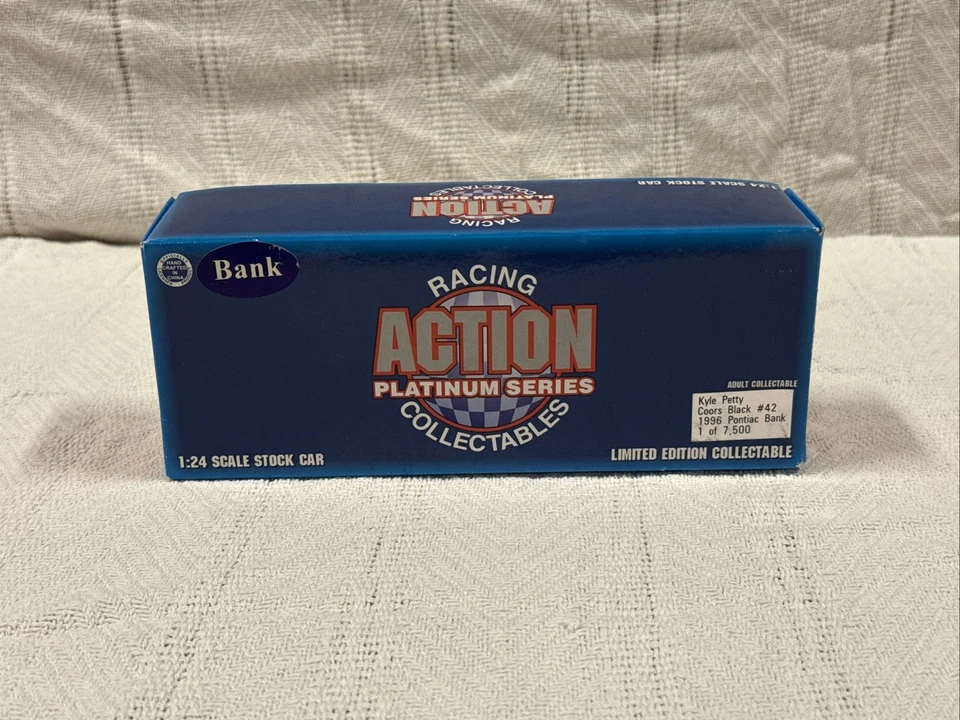 1996 Action 1:24 Kyle Petty #42 Coors Black Pontiac Action Diecast Bank NASCAR Foto 1 de 3