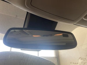 Used Front Center Interior Rear View Mirror fits: 2018 Toyota Sienna automatic d - Picture 1 of 24