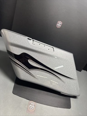 2015 Harley-Davidson CVO Street Glide Hard Candy Mercury Левая Седельная сумка Низ - Изображение 1 из 4