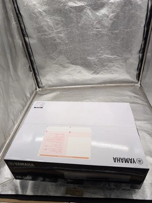 YAMAHA compact CD player CD-S303 SILVER entry-level model Headphone Jack - Image 1 of 4