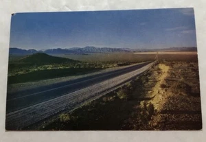 Highway On The Desert, Utah. Cartolina (M2) - Foto 1 di 2