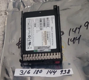 HPE 240GB SATA 6G SFF NHP 2.5" SSD P00911-001 866615-001 | SUB HPE INTEL S4510 R - Picture 1 of 1