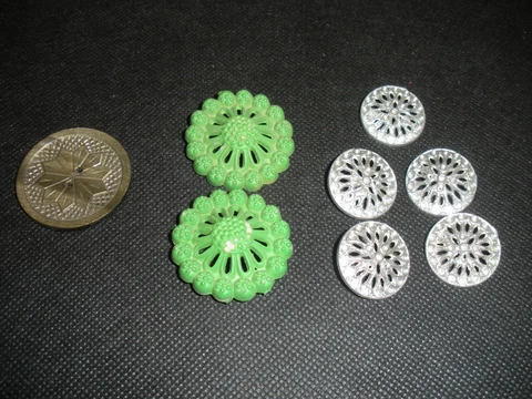 7 pierced & 1  (shank, 2 hole) OLD vintg-antq buttons .86, 1.30, 1.44" Bakelite? Cover