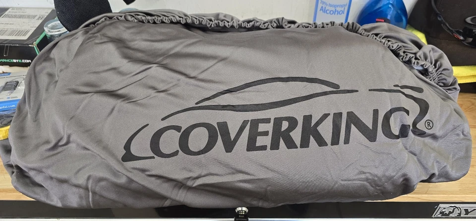 Cubierta satinada CoverKing para Toyota Supra CVC3SS78TT10016 '20-'24 Foto 1 de 4