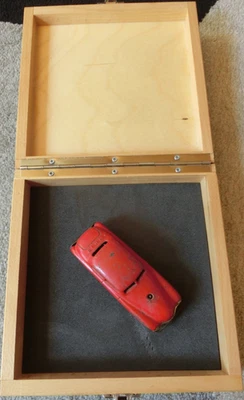 Schuco Patent Varianto-Limo Rot 3041 Made in US-Zone Germany Patents Int.APPL - Bild 1 von 4