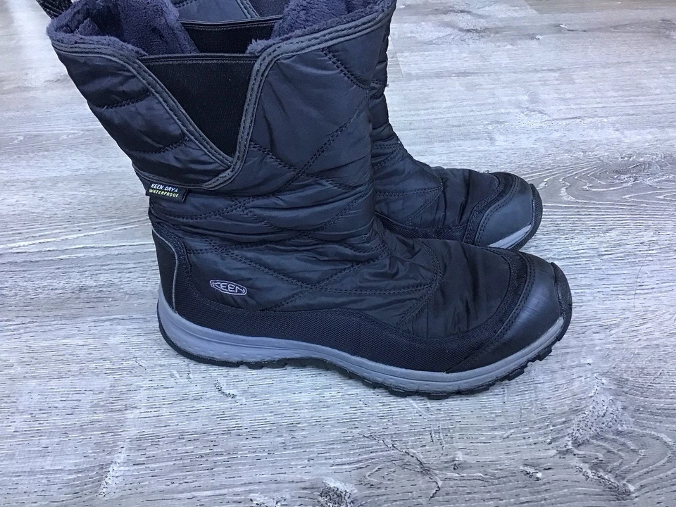 Keen Dry Womens Size 8.5 Winter Snow Boots - Black Lined Boots #1021719 - Image 1 of 4
