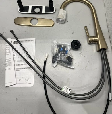 Grifo de cocina Delta Lenta de una sola manija 19802Z-CZ-DST Foto 1 de 4