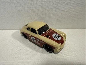 2015 Mattel Porche 356 Outlaw Hot Wheels Made in Malaysia - Picture 1 of 6