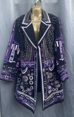 Jaqueta Pamela McCoy Feminina Bordada Boho Cravejada Midi Roxa Preta Nova Extra Grande - Imagem 1 de 2