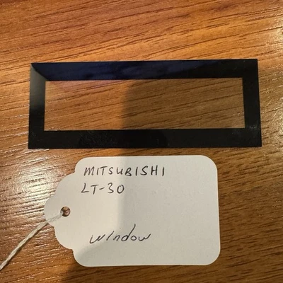 VENTANA TRANSPARENTE ORIGINAL MITSUBISHI LT-30 - EXCELENTE ESTADO Foto 1 de 2