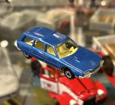 Matchbox Superfast no 12 Citroen CX Metallic Dark Blue Yellow Interior - Image 1 of 4