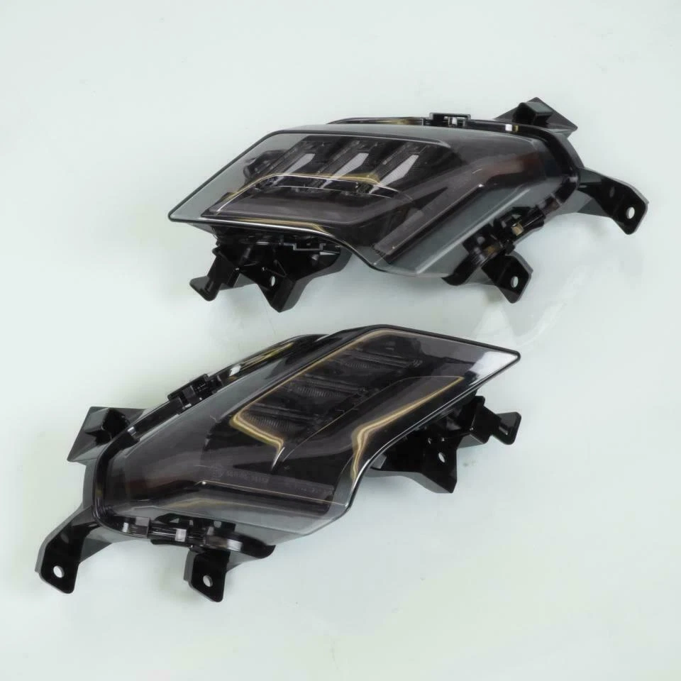 Fanale Posteriore A LED TNT per Scooter Yamaha 530 Tmax 2017 2019 FUME' 204361M - Immagine 1 di 1