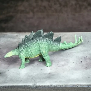 Jurassic World Fallen Kingdom Wave 2 Stegosaurus Mini Blind Bag Figur Dinosaurier - Bild 1 von 8