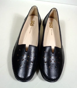 SAS Women's Sz 7W Sonyo Alfa Black Leather Pump Heels Tripad Comfort Shoes ~ NEW - Picture 1 of 18