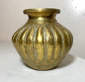 antique late 1700's hand tooled Moorish Middle Eastern Islamic Brass Pot Jar 