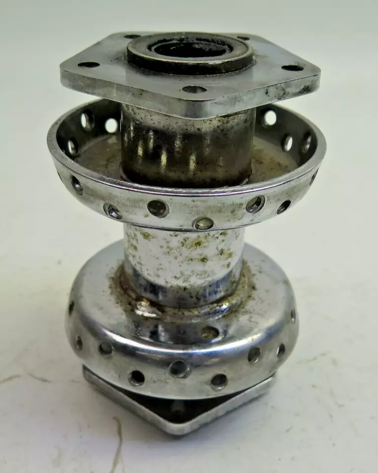 1986 - 95 Harley-Davidson FL FXST 前轮轮毂适用于 Wideglide 前端 43671-84 — 第 1/4 张图片