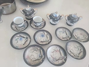 Moriage 17 piezas Dragonware 2 tazas agrietadas 2 platillos ojo faltante - Imagen 1 de 17
