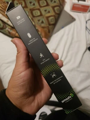 Amazfit Band 7 Smartwatch Fitness Tracker (bulk 70 pieces) - Image 1 of 4