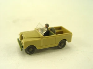 Land Rover  in beige  -    Wiking HO 1:87 Modell    #389  #E  - gebr. - Picture 1 of 4