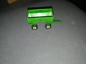 Ertl 1/64 John Deere JD Diecast Plástico Acampanado Caja Vagón Suelto Sin Caja ENVÍO GRATUITO - Imagen 1 de 4