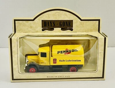 Collectible LLEDO DAYS GONE  1934 MACK FUEL TANKER PENNZOIL LUBRICATION England - Image 1 of 4