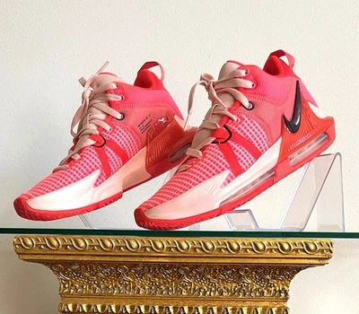 NIKE LEBRON 7 MODEL SNEAKERS SOLD OUT!!! size women 8.5 - Image 1 of 4