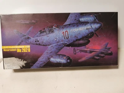 Messerschmitt Me 262 B Hasegawa  No. 852 1:72 - Immagine 1 di 4