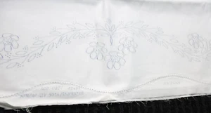 Pr Vtg WonderArt Pillowcases Stamped To Embroider Flowers 50/50 poly cotton - Picture 1 of 8