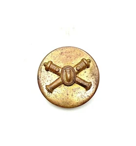 WW2 US Army Enlisted Coastal Artillery Crossed Cannon Screw Back Brass Disc Pin - Picture 1 of 7