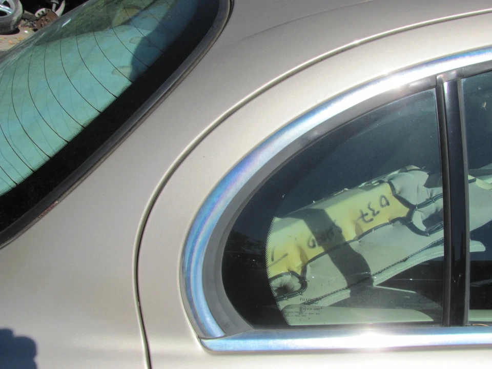 TIPO S JAGUAR 2003 2004 2005 2006 2007 2008 PUERTA TRASERA DERECHA VENTILACIÓN CRISTAL Foto 1 de 1