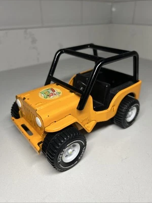 CALCOMANÍA CAPÓ LIMPIO de acero prensado Bruzzer Bone Jeep Tonka vintage años 70 Foto 1 de 4