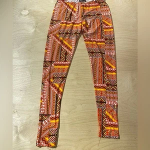 Kristan Nicole Leggings size Medium (JL) - Picture 1 of 8