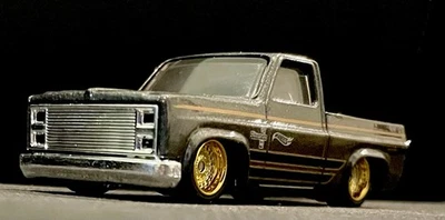 Hot Wheels 83 Chevy Silverado CUSTOM Wheel & Tire Real Riders - Image 1 of 4
