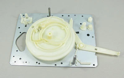 Pieza de reparación de tocadiscos Mitsubishi (DP-52 y otros) - engranaje de transmisión principal con placa Foto 1 de 2