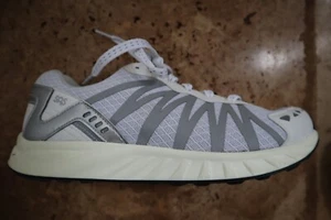Neu weiß grau & silber SAS Mission 1 geschnürte Walking Turnschuhe 9,5 WW - Bild 1 von 6