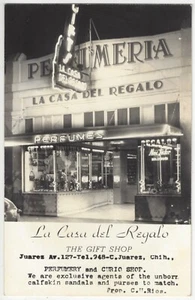 1940 Juarez, Mexiko ECHTFOTO Schaufenster, Kalbsleder Sandalen & Geldbörsen Werbung - Bild 1 von 2